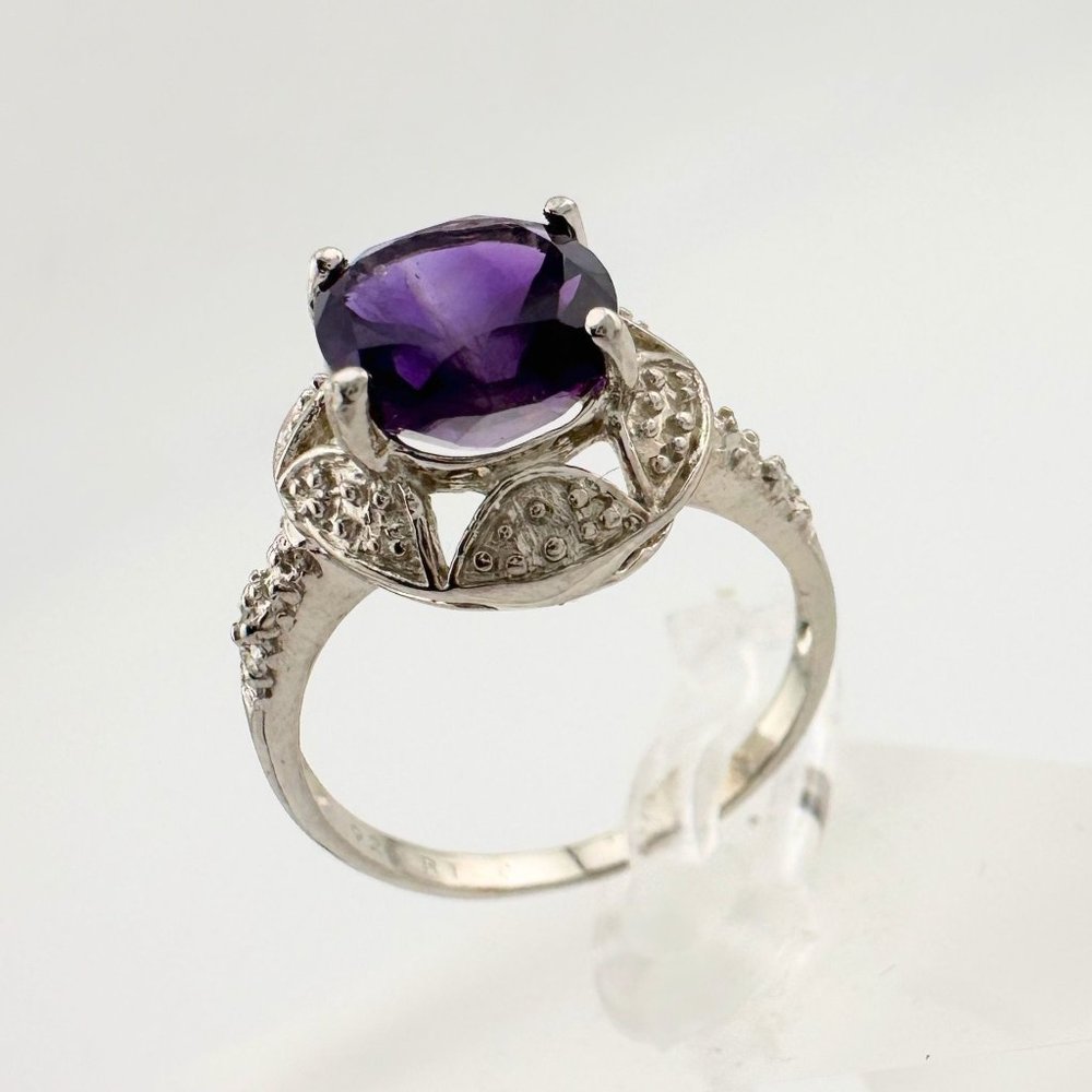 Beautiful Dark Purple Amethyst and Diamond Accent Ring - Sterling Silver Size 7.